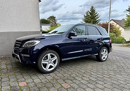 Mercedes-Benz ML 350 BlueTEC 4MATIC Edition 1 AHK Designo