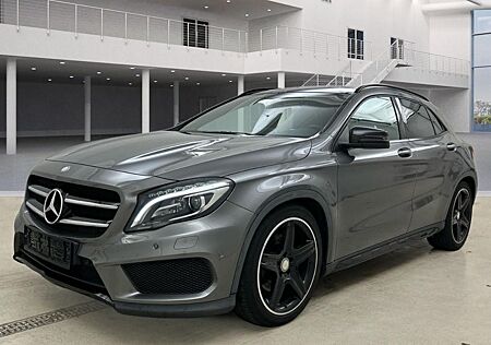 Mercedes-Benz GLA 250 4Matic AMG Line Night Panorama