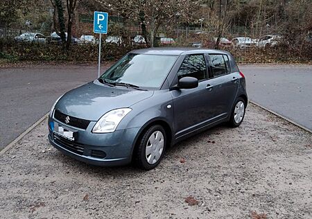 Suzuki Swift 1,3