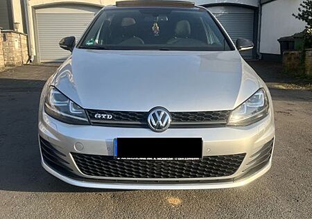 VW Golf Volkswagen 2.0 TDI DSG GTD PANO KEYLESS BI-XENON