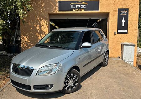 Skoda Fabia 1.2 *NEU TÜV* 1e HAND* SITZHZG
