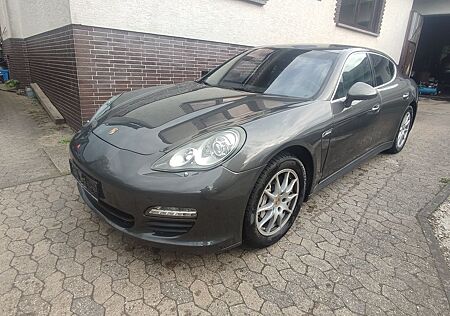 Porsche Panamera S