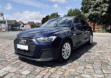 Audi A1 Sportback in navarrablau