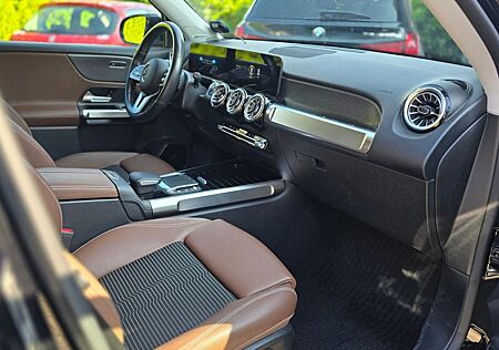 Mercedes-Benz GLB 200 GLB 200d DCT-360° Kamera, AHK,LED,Leder Braun,