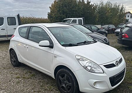 Hyundai i20 gebraucht kaufen Hyundai i20 Classic Euro5 Tüv11/25 klima