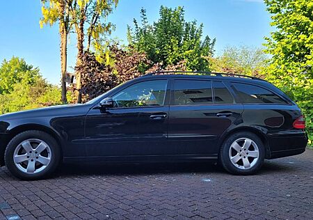 Mercedes-Benz E 200 KOMPRESSOR T CLASSIC Classic
