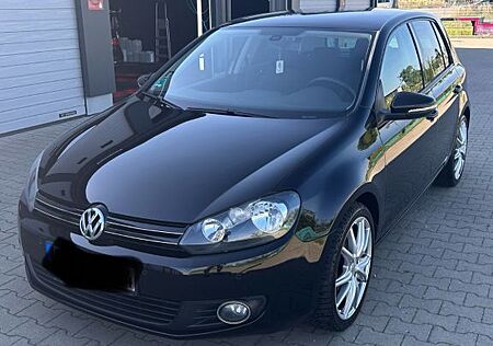 VW Golf Volkswagen 1.4 TSI 90 kW Comfortline