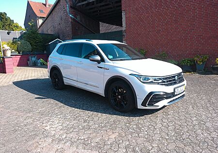 VW Tiguan Allspace Volkswagen 2.0 TDI R-Line DSG 4MOTION*AHK