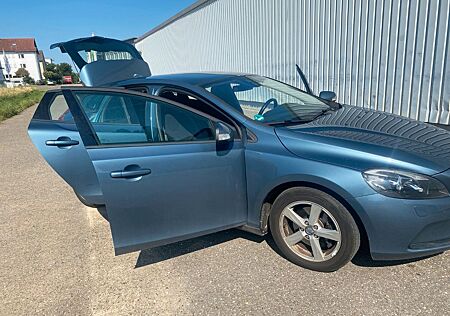 Volvo V40 T2 Momentum Momentum