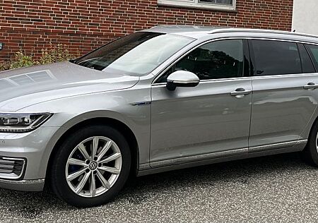 VW Passat Variant gebraucht kaufen VW Passat Variant Volkswagen 1.4 TSI DSG GTE Variant GTE