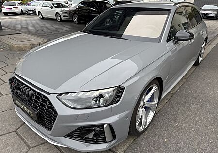 Audi RS4 RS 4 Avant quattro 1.Hand Matrix Competition