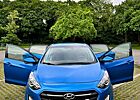 Hyundai i30 blue 1.6 CRDi 81kW Trend Trend