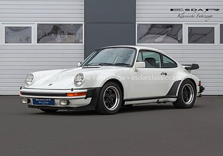 Porsche 930