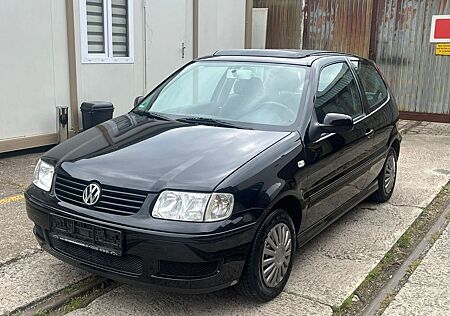 VW Polo Volkswagen 1.0 *TÜV NEU *