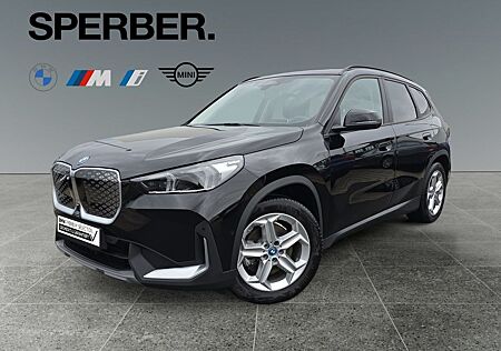 BMW iX1 xDrive30 *HUD*Parking+*DrivingAss+*Memory*Ad