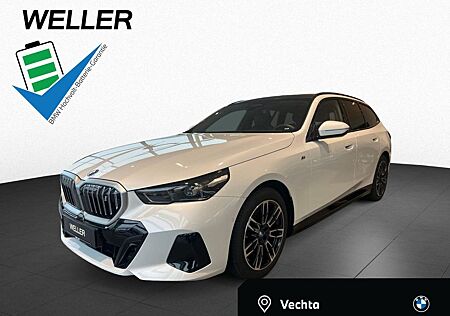 BMW i5 xDrive40 M Sport LiCoPro B/W 360° Pano HUD