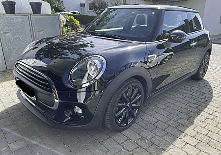 Mini ONE Blackyard