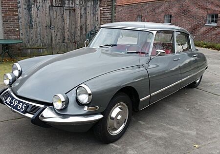 Citroën DS Pallas Halbautomatic Model 1967