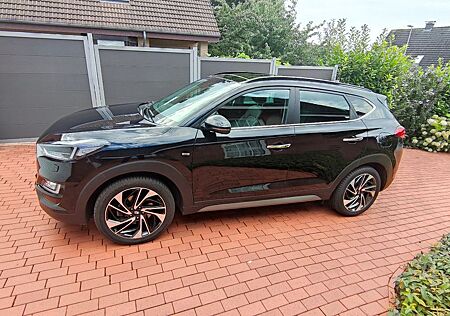 Hyundai Tucson 2.0 CRDi Premium AT 136 kW (185 PS)
