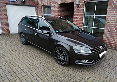 VW Passat Variant Volkswagen 2.0 TSI DSG Exclusive Variant...