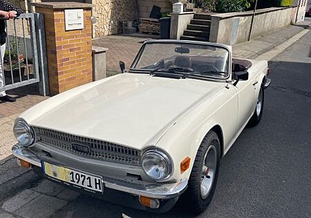 Triumph TR6