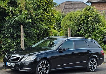 Mercedes-Benz E 300 CDI T BlueEFFICIENCY AVANTGARDE AVANTGARDE