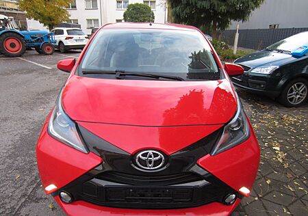 Toyota Aygo (X) Aygo (X)