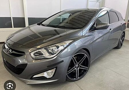 Hyundai i40 cw 1.7 CRDi Style blue 100kW Style