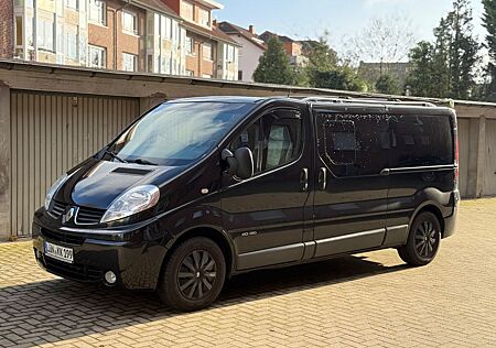 Renault Trafic 2.5 dci Lang 8 Sitze