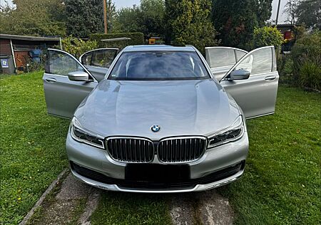 BMW 750Li -xDrive, Pano+Sitzbelüft+Laser+HUD+Massage