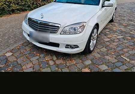 Mercedes-Benz 200