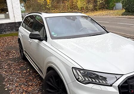 Audi SQ7 TDI quattro tiptronic -