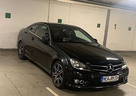 Mercedes-Benz C 200 BlueEFFICIENCY Coupé -
