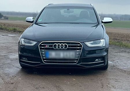 Audi S4 3.0 TFSI S tronic quattro Avant -