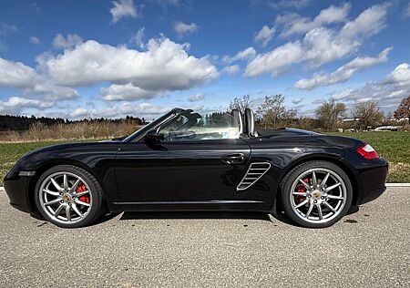 Porsche Boxster S mit PASM /Sportabgasanlage/Carrera Rad