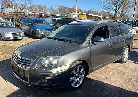 Toyota Avensis 2.0 Combi Executive Navi Xenon Facelift