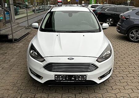 Ford Focus Titanium,GARANTIE,TÜV NEU,KLIMA,SHZ,RFK