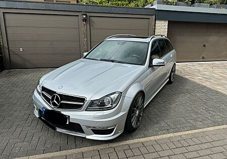 Mercedes-Benz C 63 AMG T Modell W204 / S204 Deutsches Fahrzeug