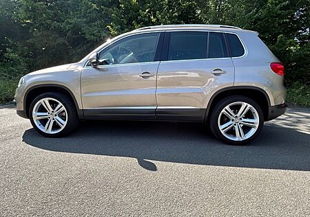 VW Tiguan Volkswagen 2.0 TDI 130 DSG 4M BMT CUP Sport & St...