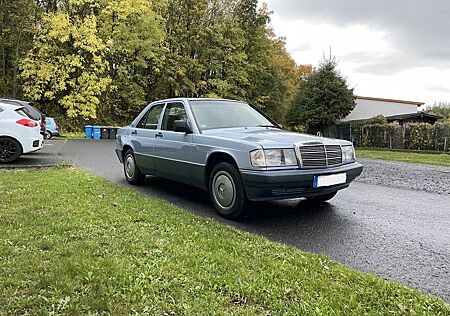 Mercedes-Benz 190 190E 1.8 (W201) aus 1991