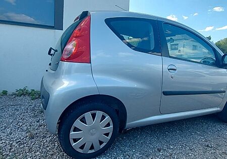Peugeot 107 Filou 70 Filou