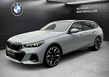 BMW 540d xDrive Tou MSport KeyLess Pano STH DA+ LED