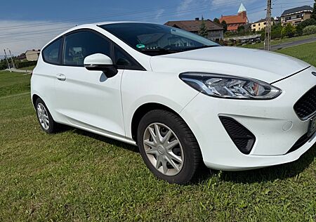 Ford Fiesta 1,0 EcoBoost 74kW Cool & Connect Auto...