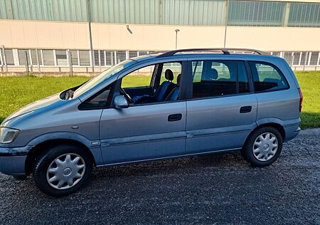 Opel Zafira 1.8 16V Elegance Elegance