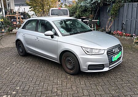 Audi A1 1.0 TFSI ultra 60kW Sportback -
