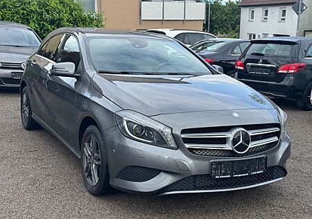 Mercedes-Benz A 200 Urban *Automatik,Teilleder,Bi-Xenon,NAVI*