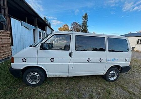 VW T4 Caravelle Volkswagen 2.4 D Standard