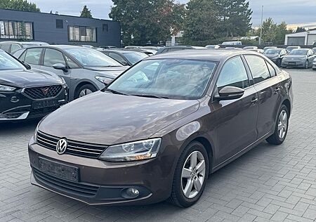 VW Jetta Volkswagen Comfortline 1.6 TDI PDC/TEMPO/