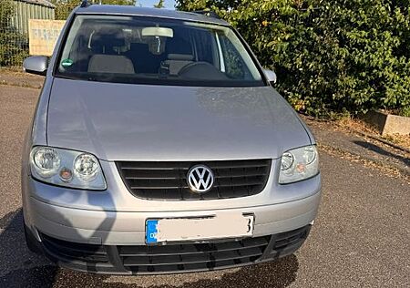 VW Touran Volkswagen 1.9 TDI 74kW Basis Basis