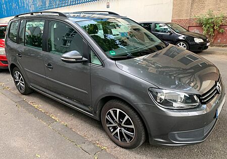 VW Touran Volkswagen Trendline 7 Sitze 8fach bereift Klima PDC